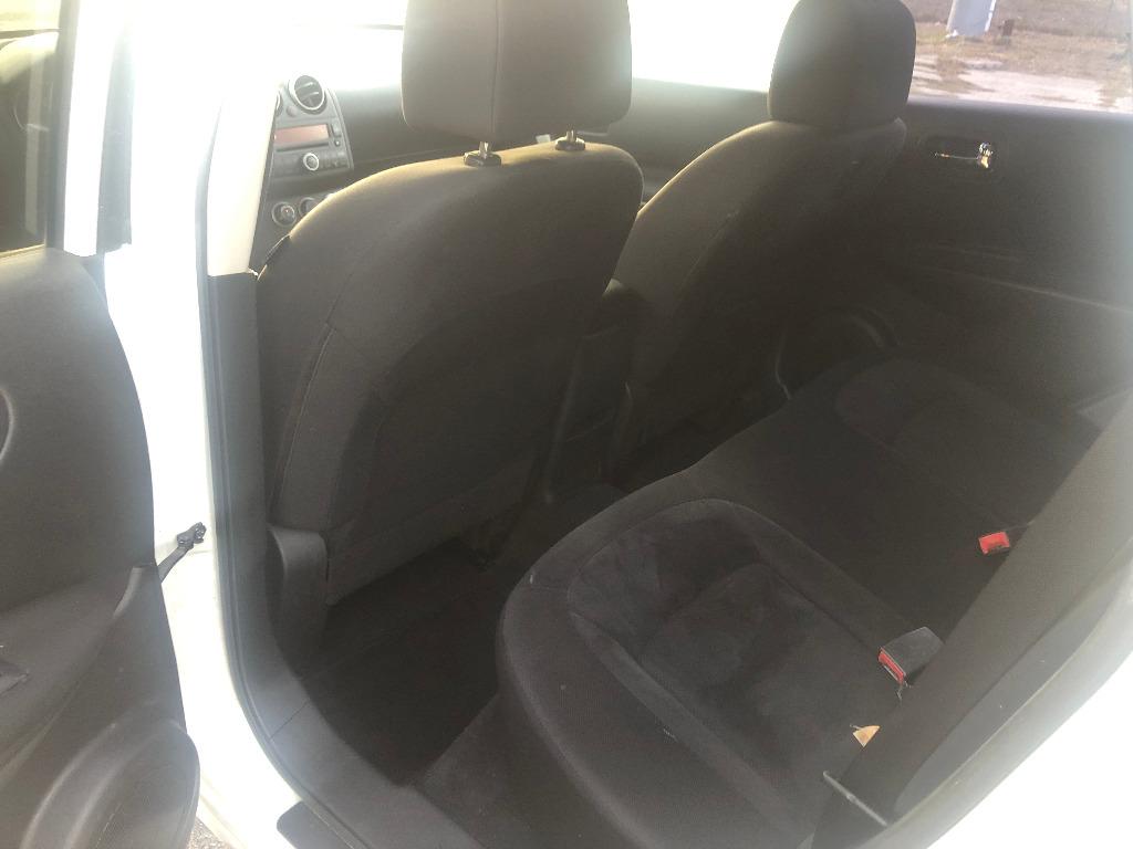 2010 Nissan Rogue SL photo
