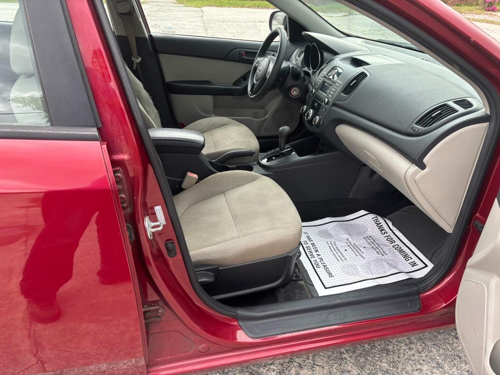 2010 Kia Forte EX photo