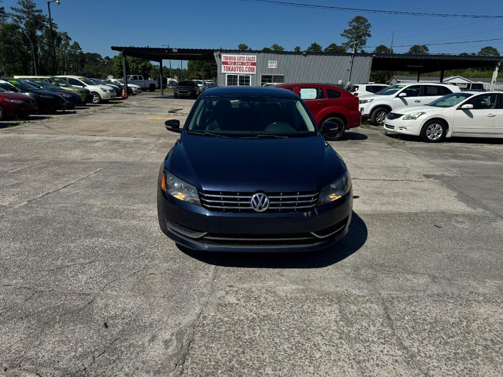 2012 Volkswagen Passat SEL photo