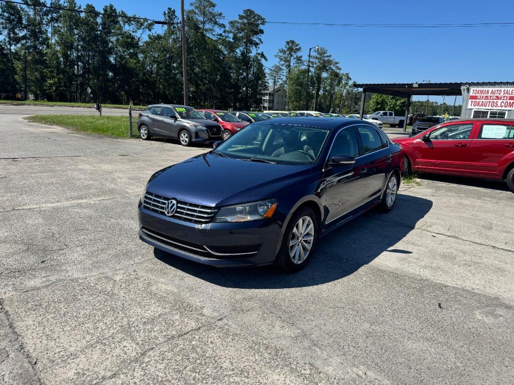 2012 Volkswagen Passat SEL photo