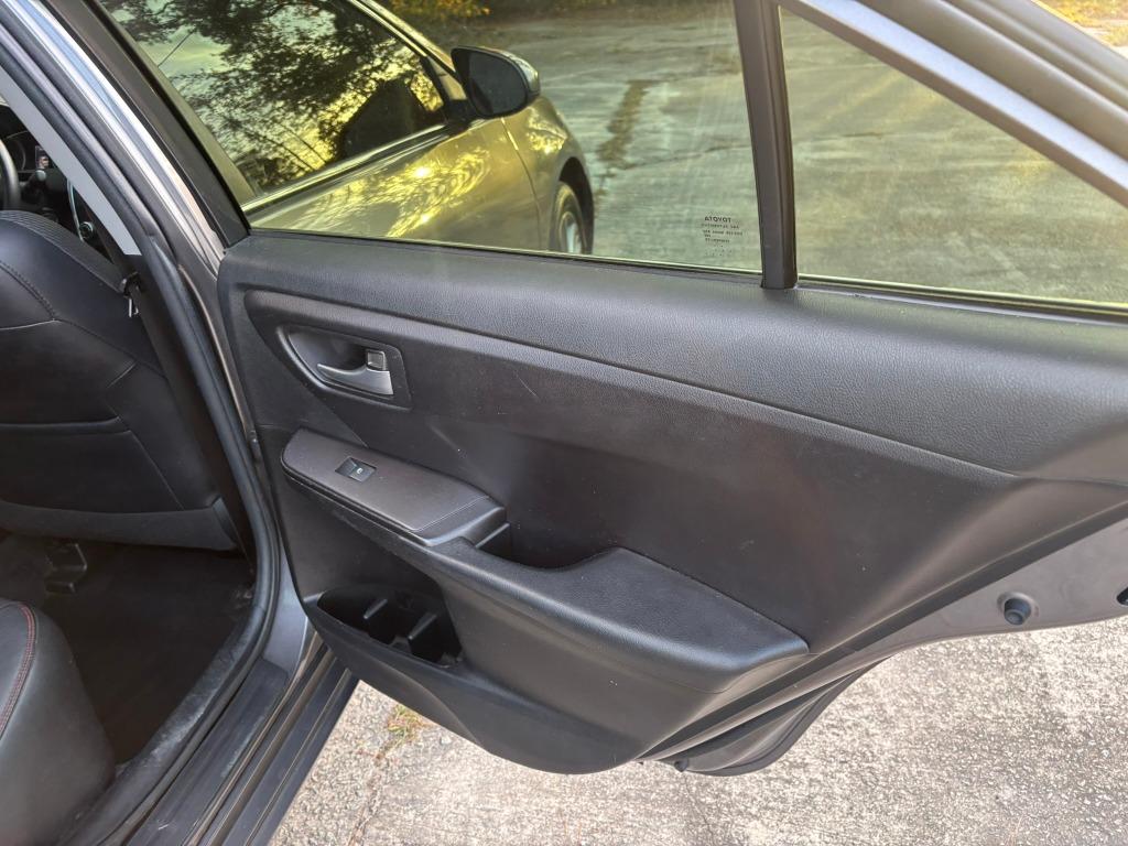 2017 Toyota Camry LE photo