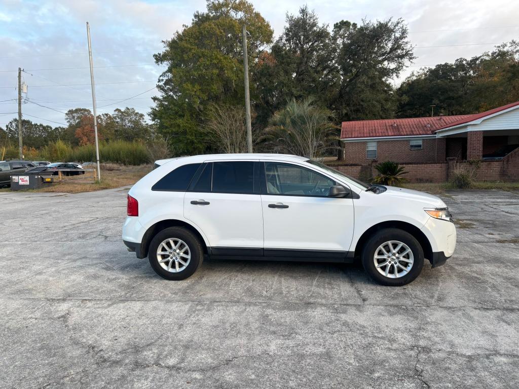 2014 Ford Edge SE photo