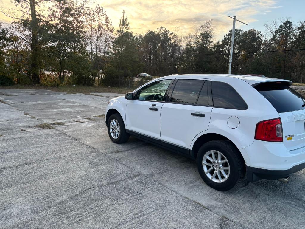 2014 Ford Edge SE photo