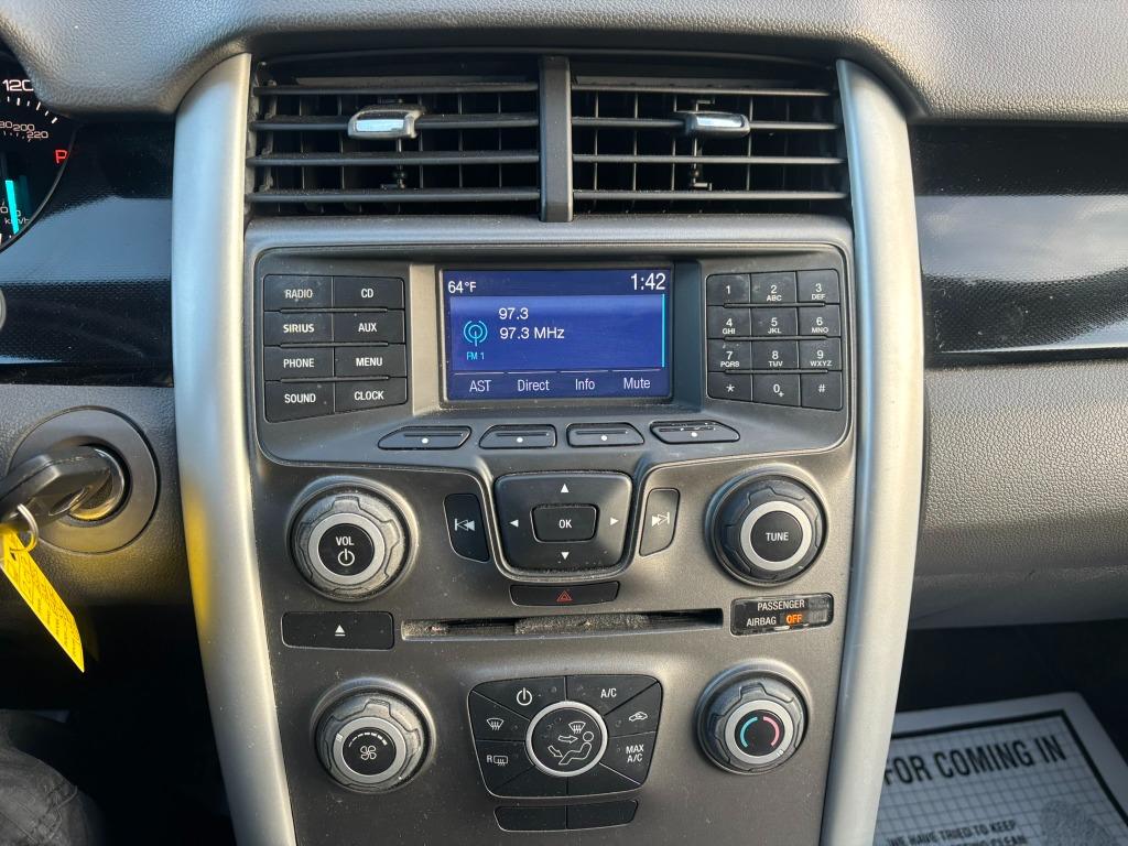 2014 Ford Edge SE photo