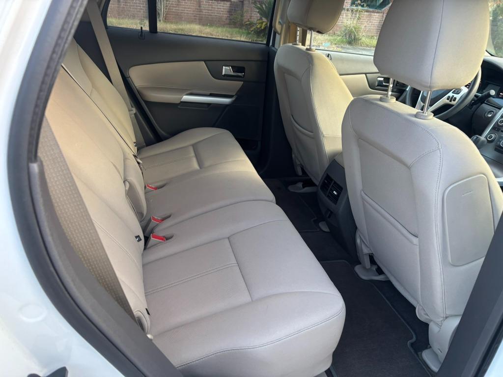 2014 Ford Edge SE photo