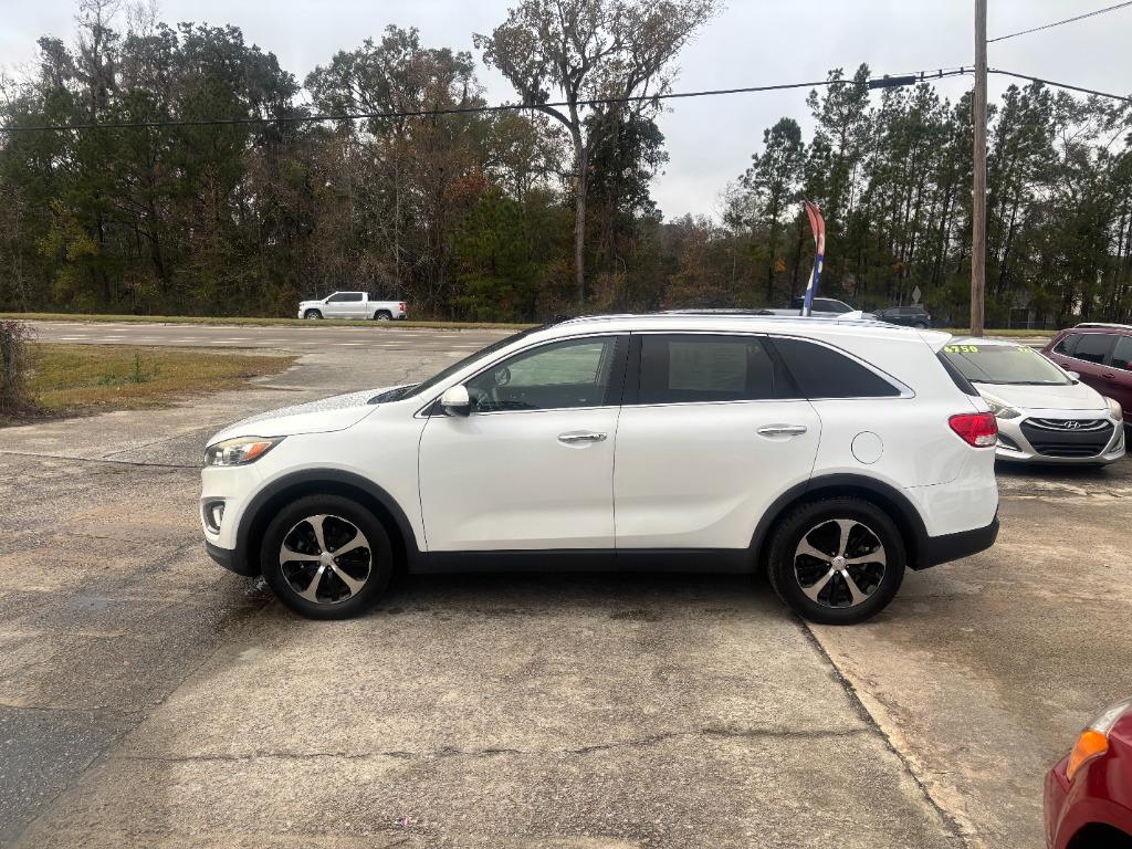 2017 Kia Sorento - $14,995