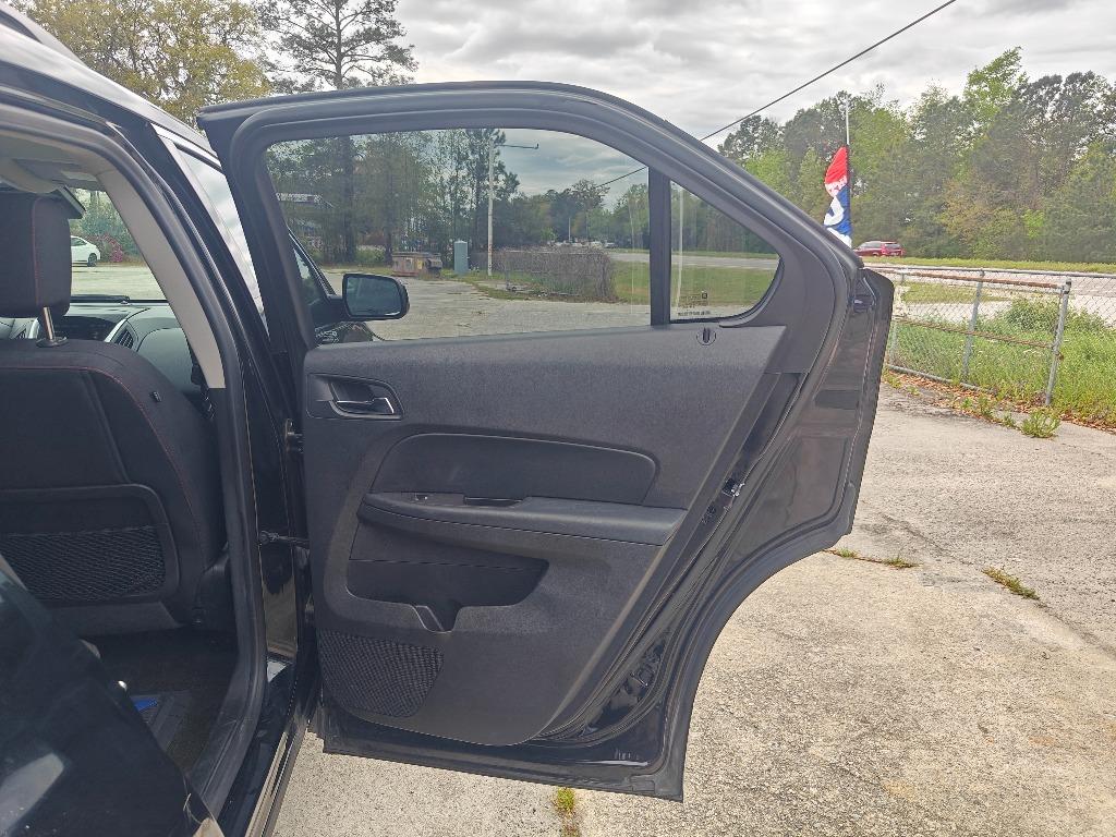 2017 Chevrolet Equinox - $11,900