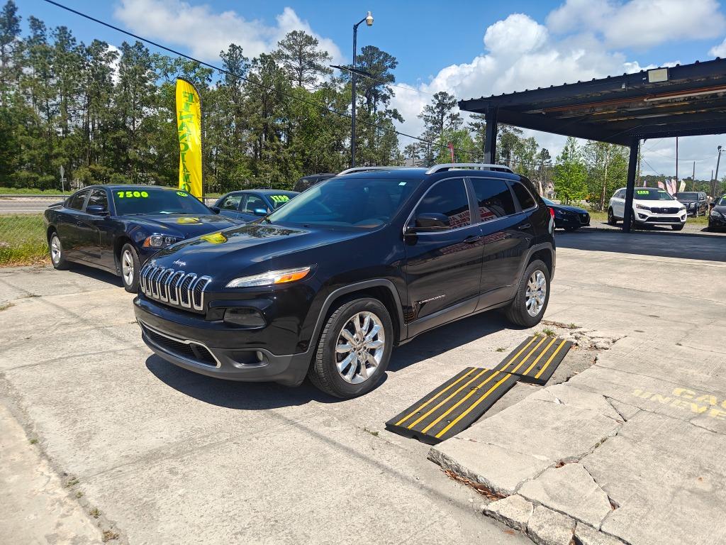2016 Jeep Cherokee - $12,900