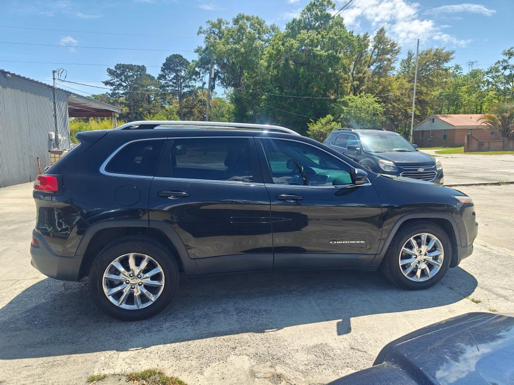 2016 Jeep Cherokee - $12,900