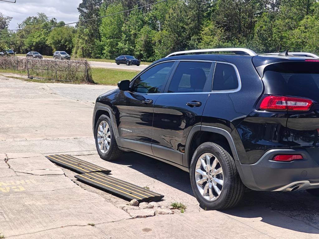 2016 Jeep Cherokee - $12,900