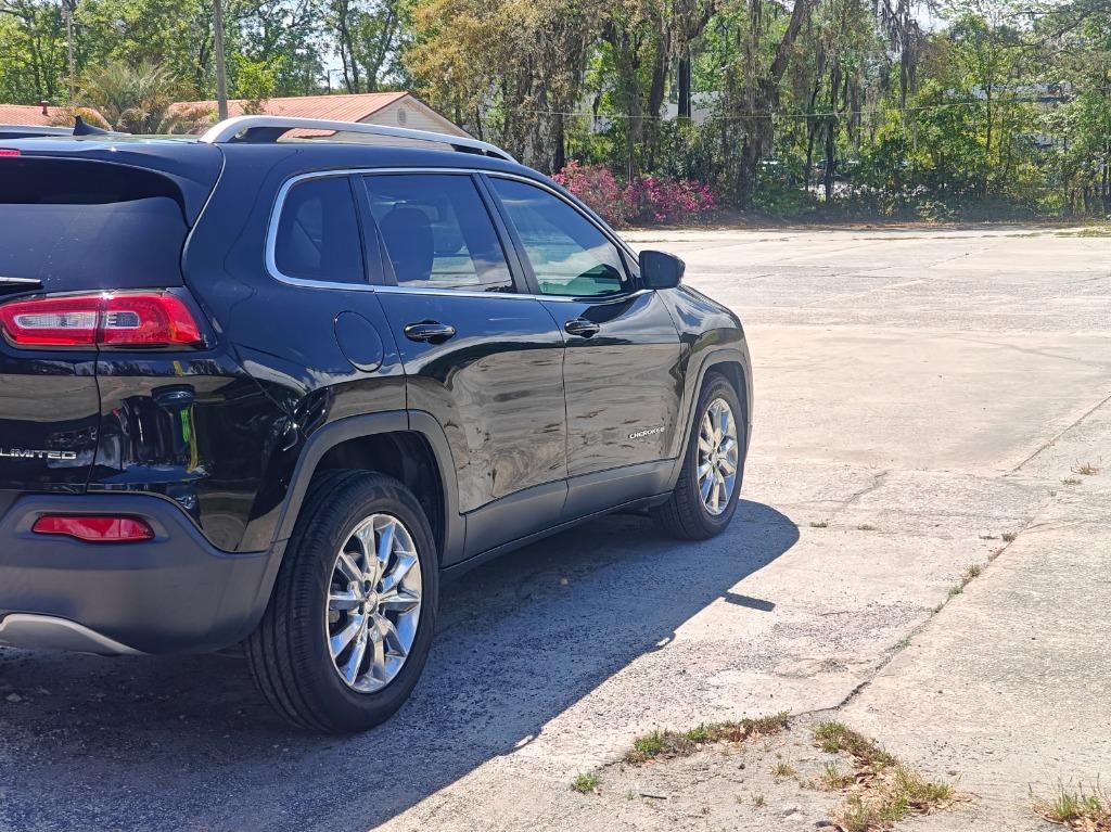 2016 Jeep Cherokee - $12,900