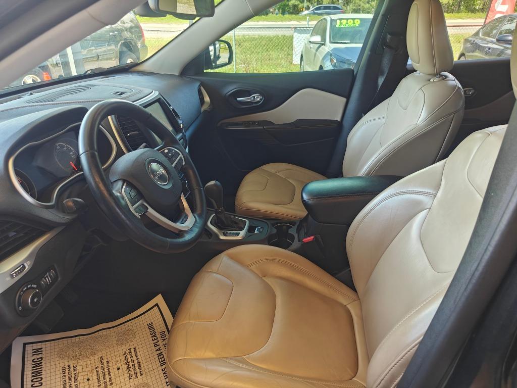 2016 Jeep Cherokee - $12,900