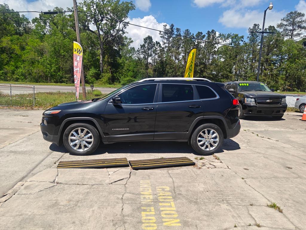 2016 Jeep Cherokee - $12,900