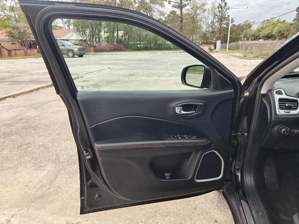 2018 Jeep Compass - $14,500