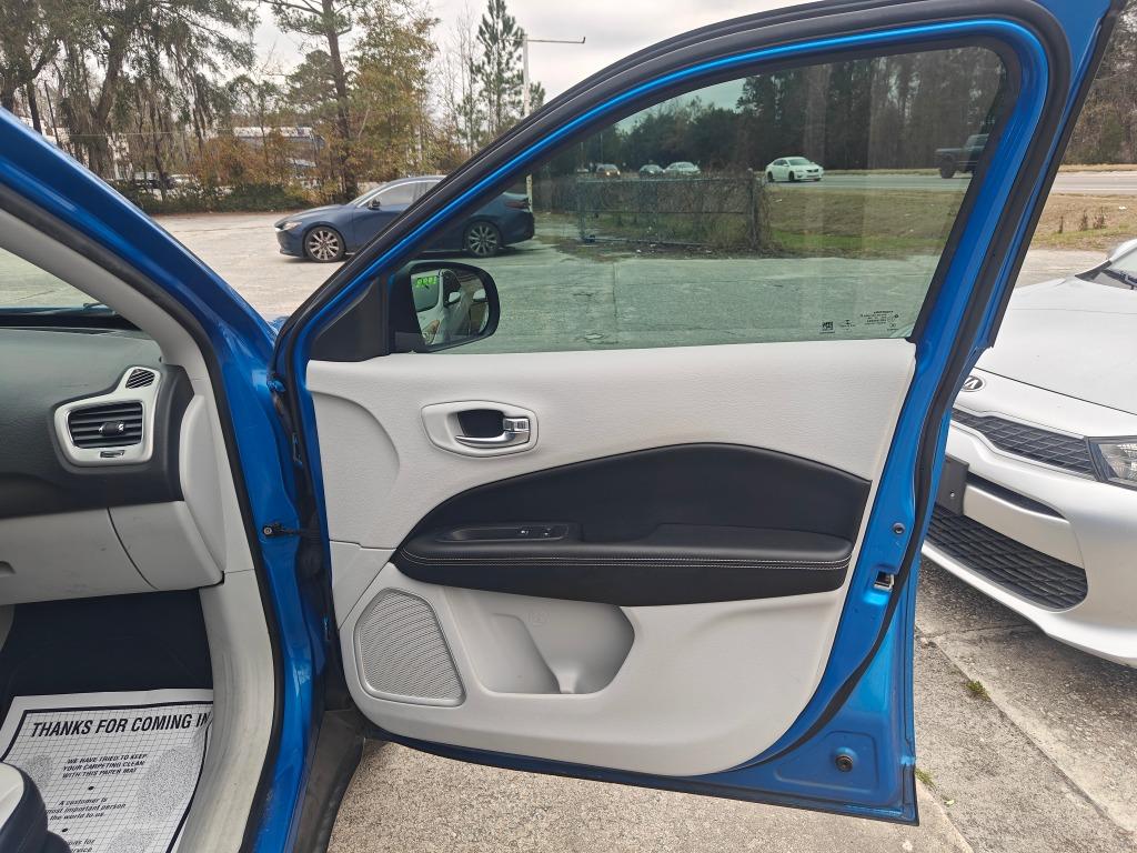 2019 Jeep Compass - $15,995