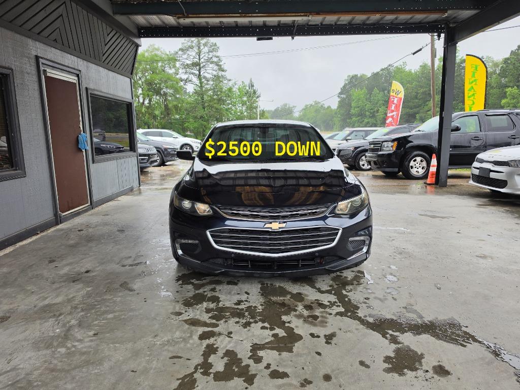 2017 Chevrolet Malibu - $12,900