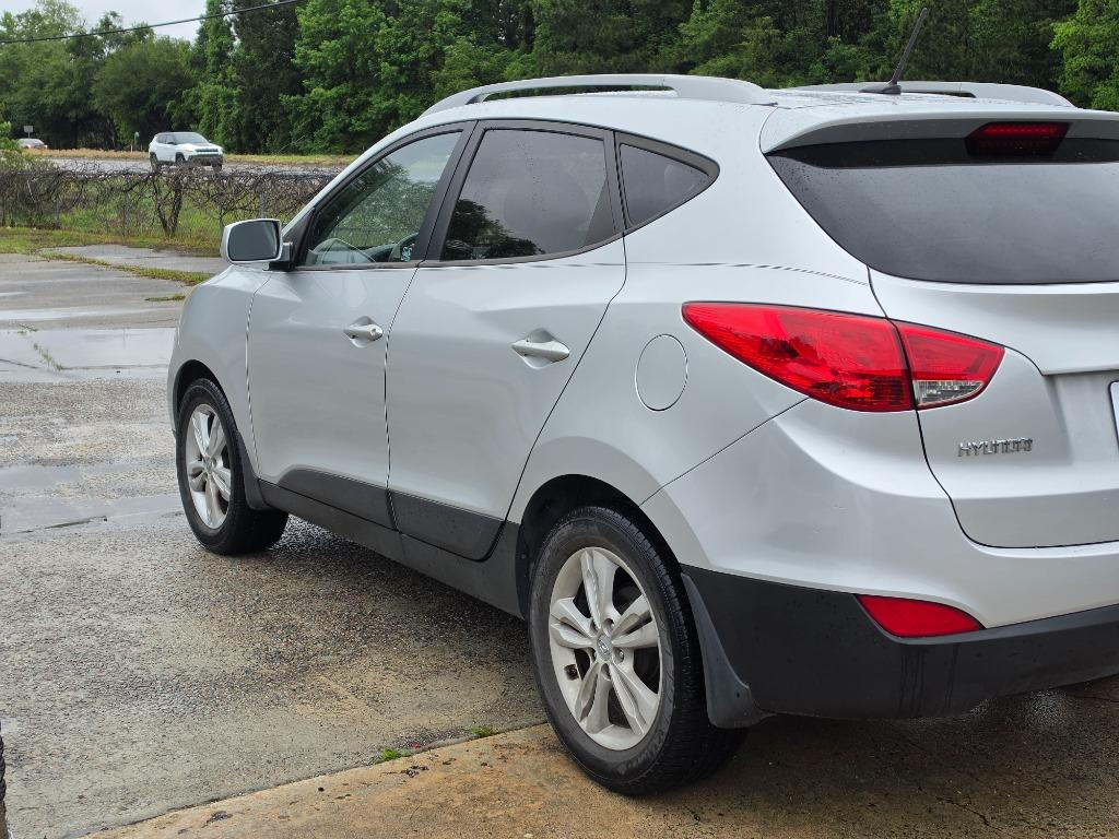 2011 Hyundai Tucson - $9,500