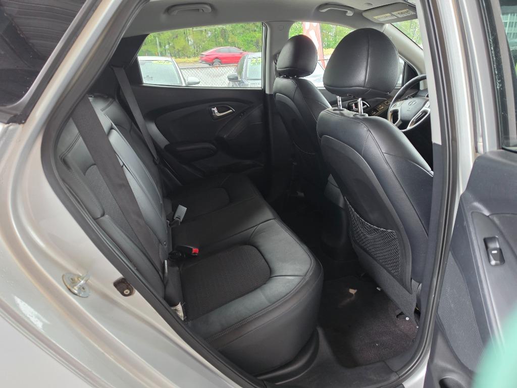 2011 Hyundai Tucson - $9,500