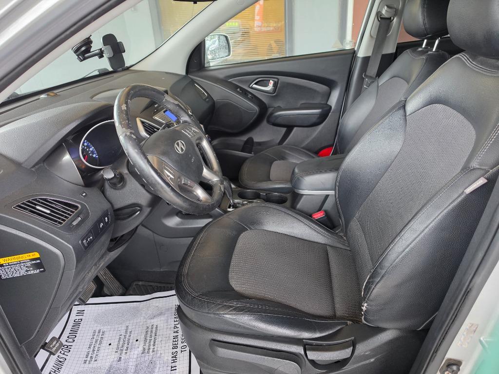 2011 Hyundai Tucson - $9,500