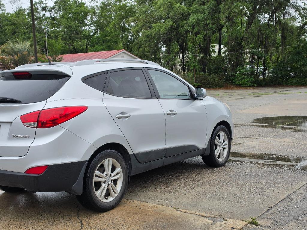 2011 Hyundai Tucson - $9,500