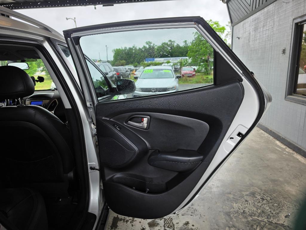 2011 Hyundai Tucson - $9,500