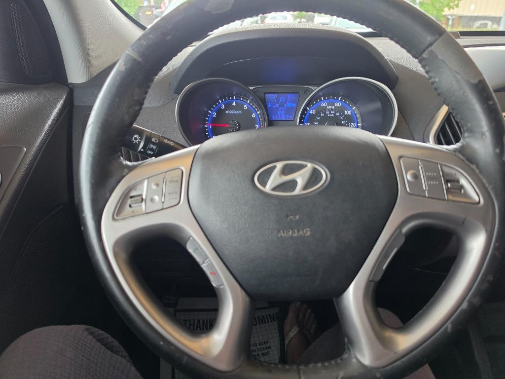 2011 Hyundai Tucson - $9,500