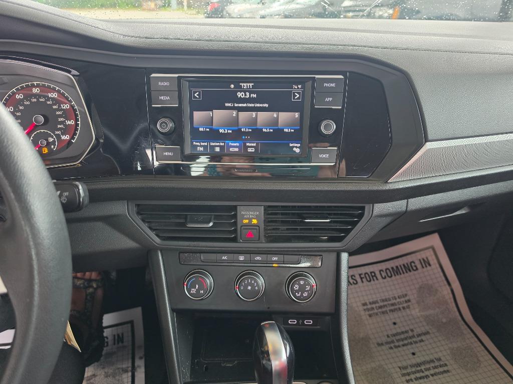2021 Volkswagen Jetta - $12,500