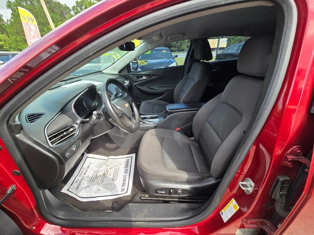 2017 Chevrolet Malibu - $12,900