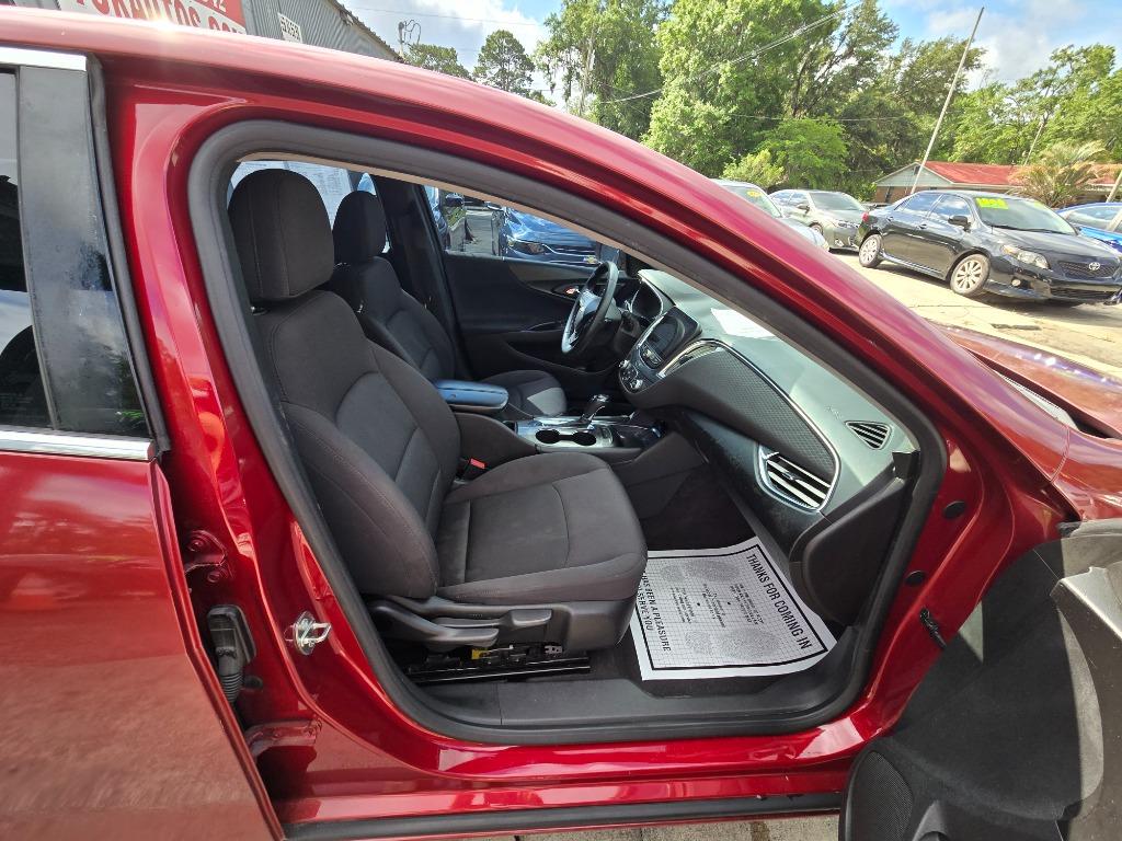 2017 Chevrolet Malibu - $12,900