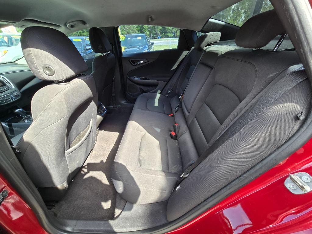 2017 Chevrolet Malibu - $12,900