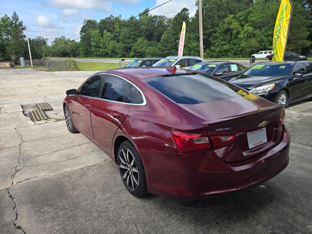 2017 Chevrolet Malibu - $12,900
