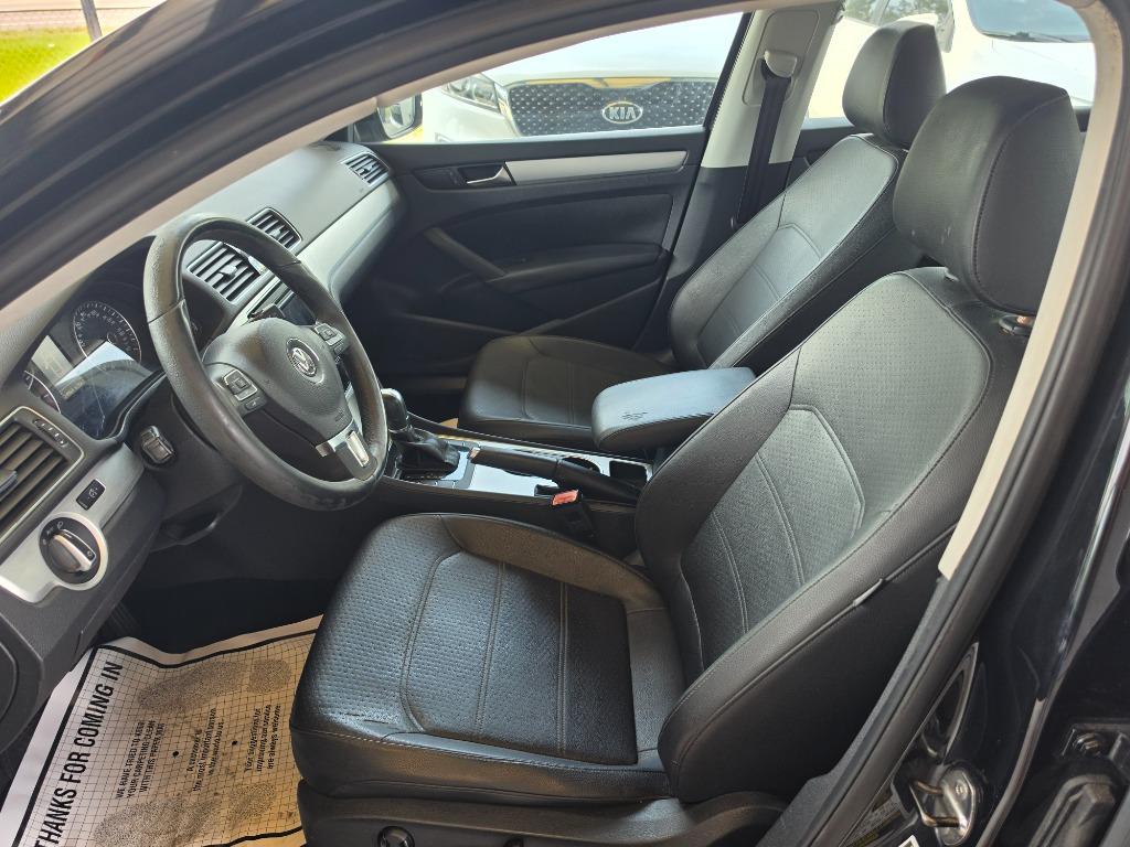 2013 Volkswagen Passat - $9,995