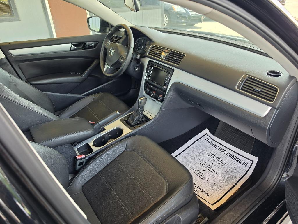 2013 Volkswagen Passat - $9,995