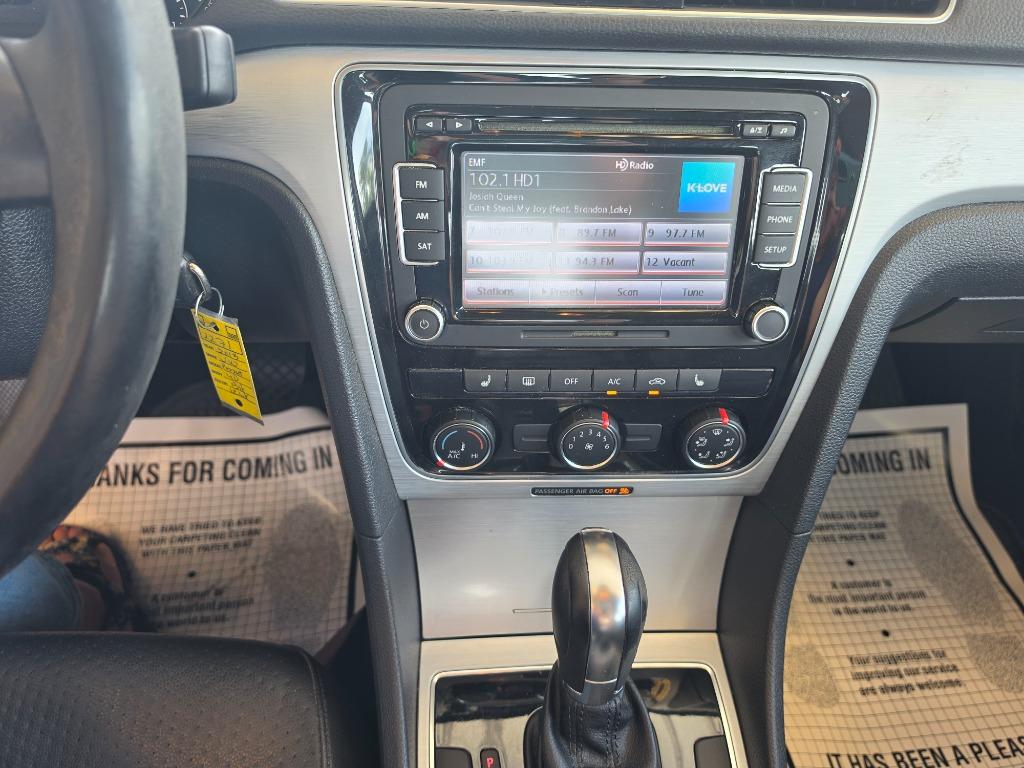 2013 Volkswagen Passat - $9,995