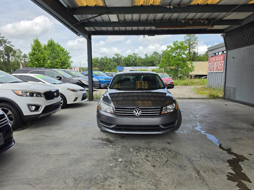 2013 Volkswagen Passat - $10,995