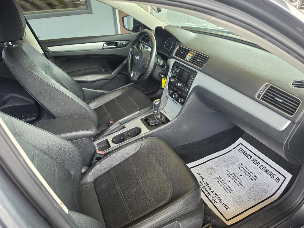 2013 Volkswagen Passat - $10,995