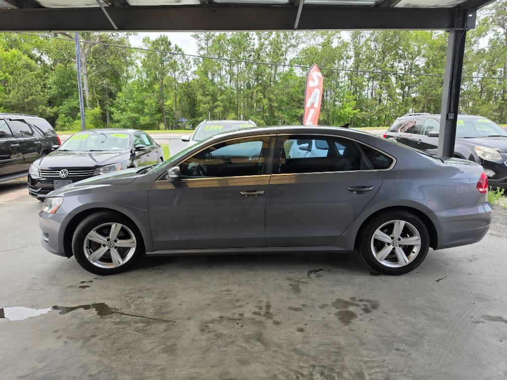 2013 Volkswagen Passat - $10,995