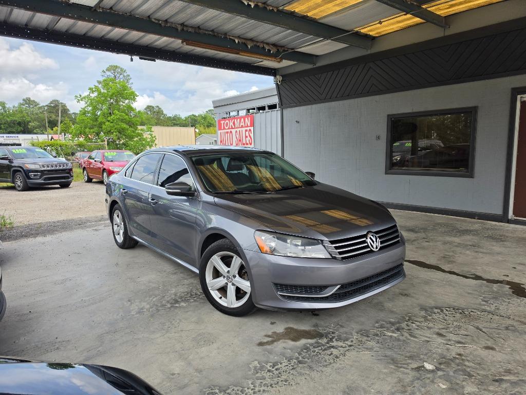 2013 Volkswagen Passat - $10,995