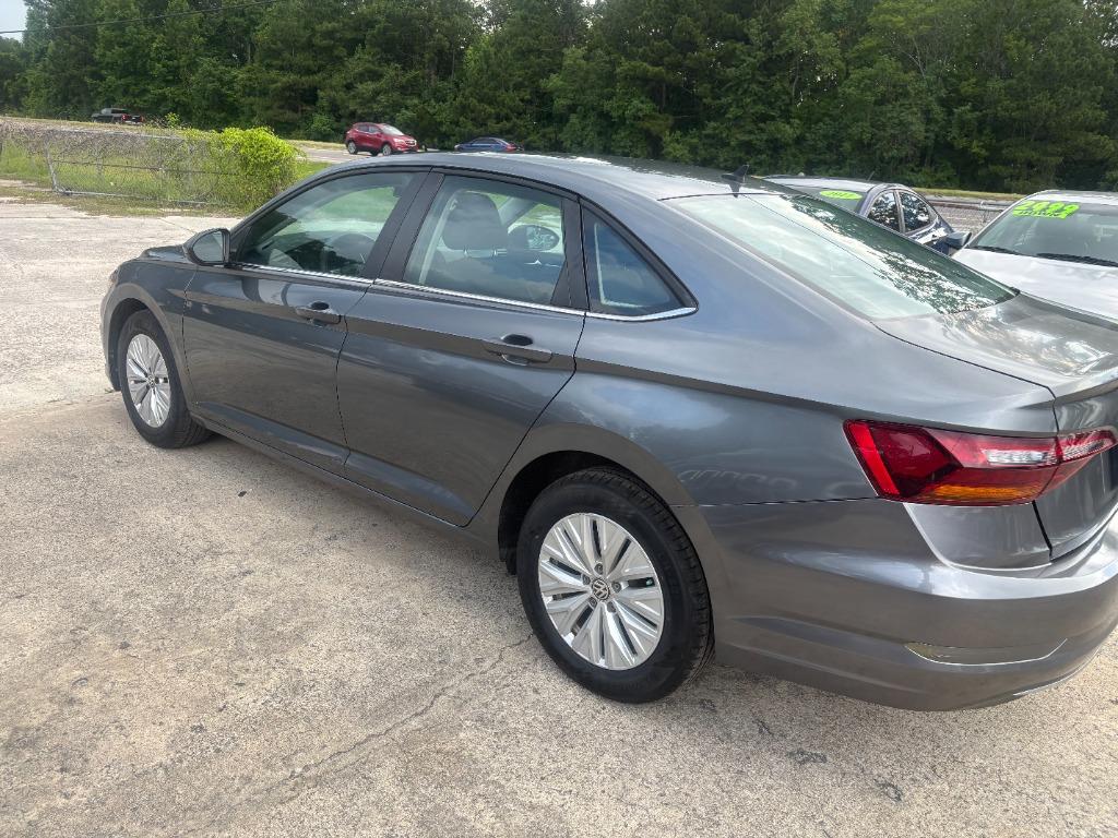 2019 Volkswagen Jetta - $11,900
