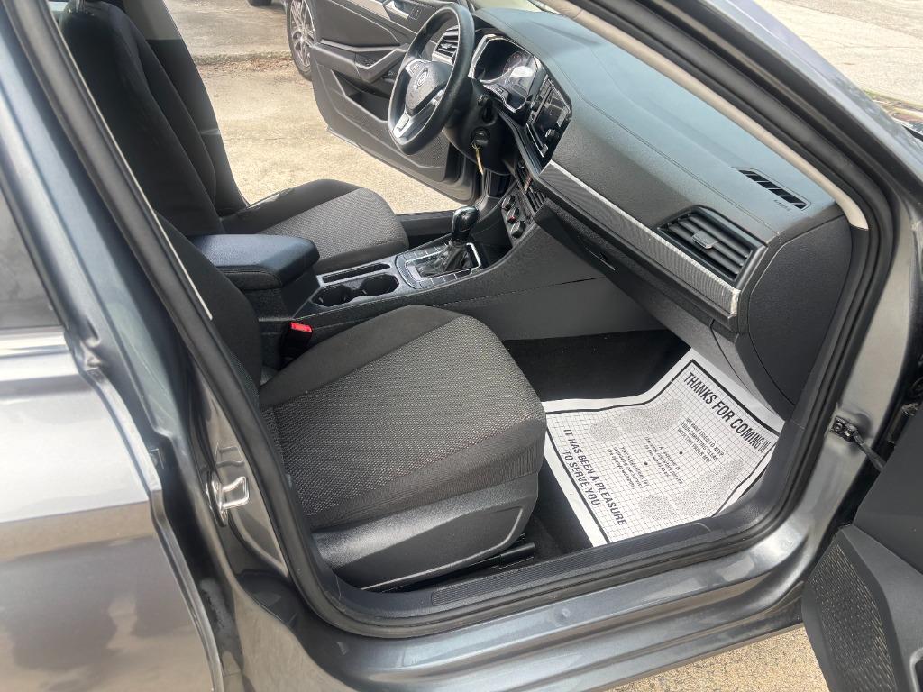 2019 Volkswagen Jetta - $11,900
