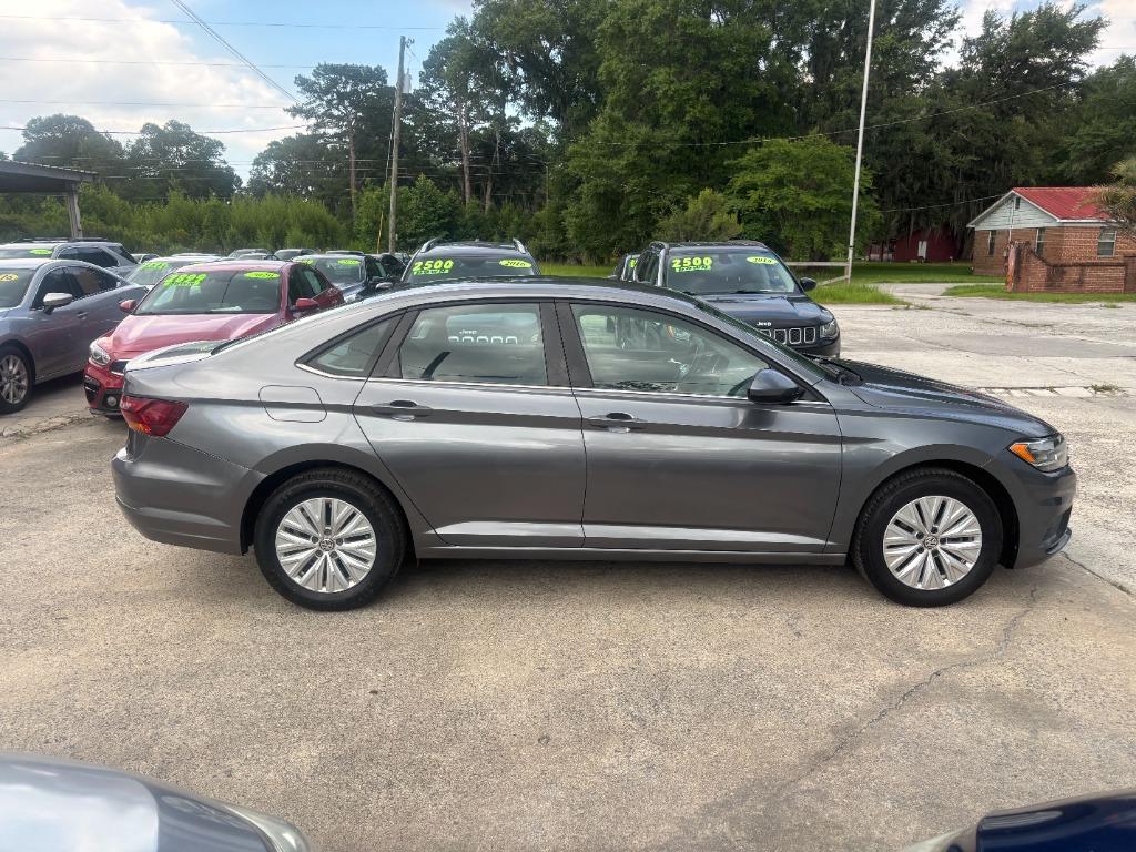 2019 Volkswagen Jetta - $11,900