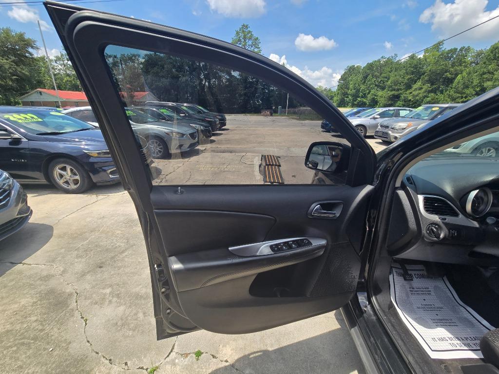 2014 Dodge Journey - $10,995