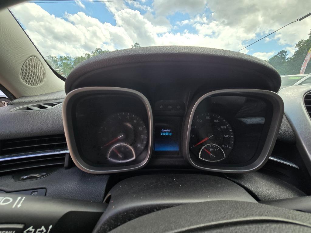 2015 Chevrolet Malibu - $12,995