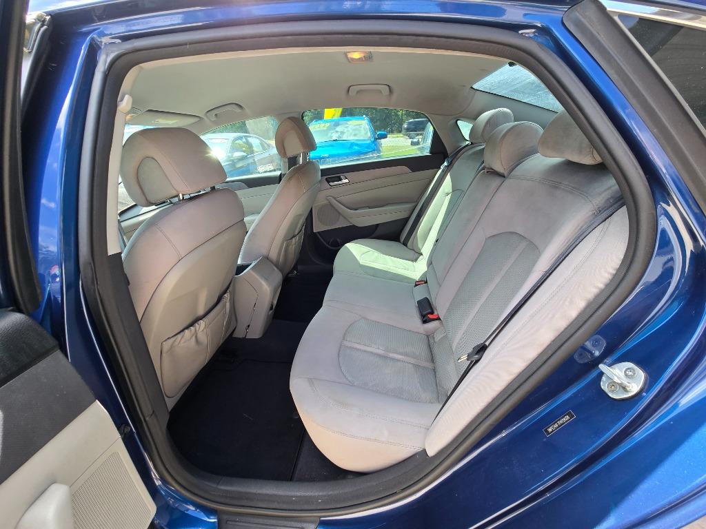 2015 Hyundai Sonata - $11,500