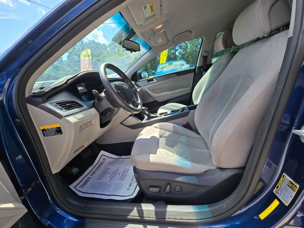 2015 Hyundai Sonata - $11,500