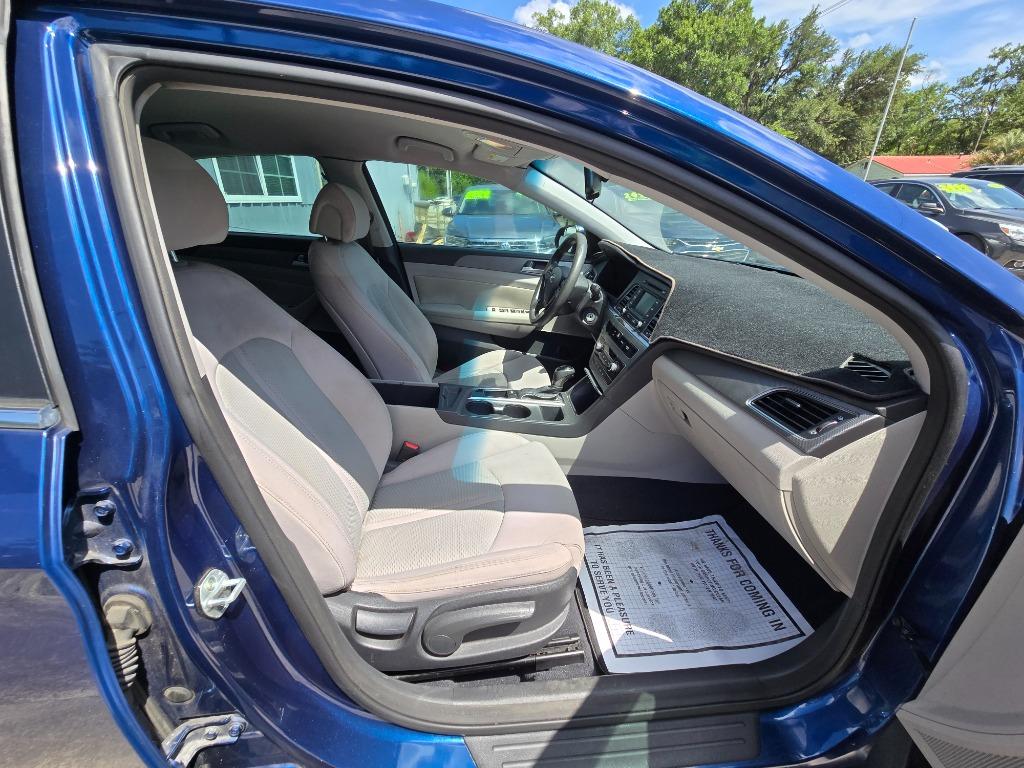 2015 Hyundai Sonata - $11,500
