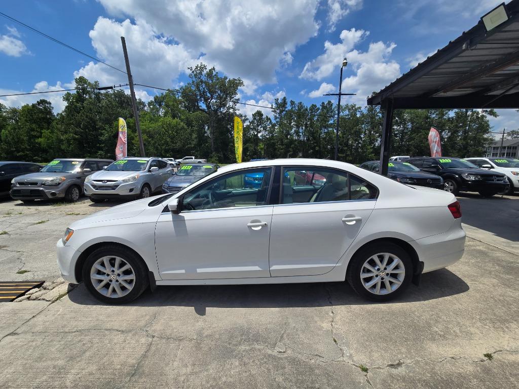 2013 Volkswagen Jetta - $10,995