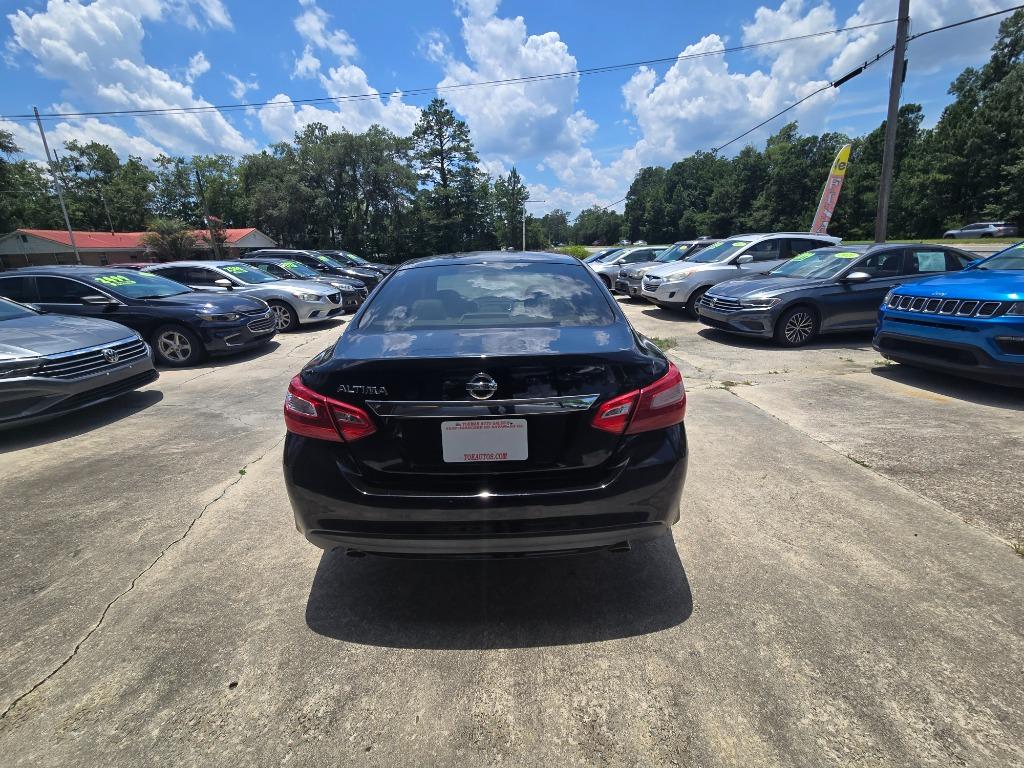 2017 Nissan Altima - $10,995