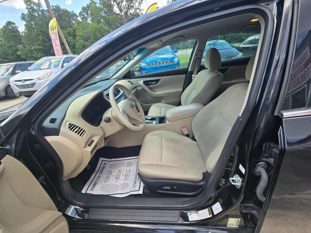 2017 Nissan Altima - $10,995