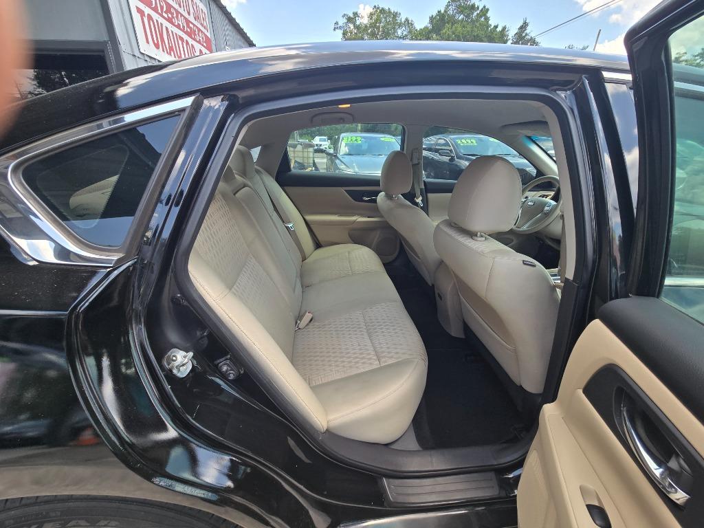 2017 Nissan Altima - $10,995